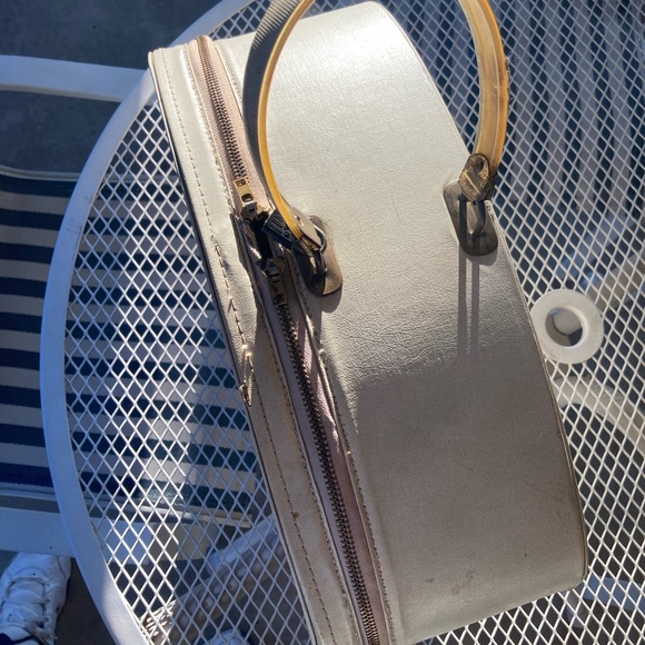 Patricia Stevens Tote Case with Hat. - Picture 16 of 16